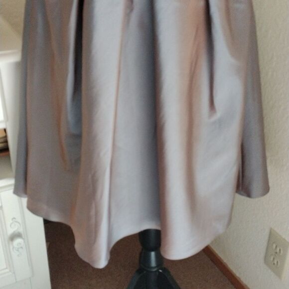 NWT Da Vinci Short Formal - Picture 3 of 14